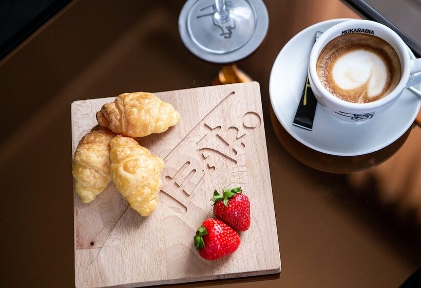 ペンション Teatro Suite & Rooms