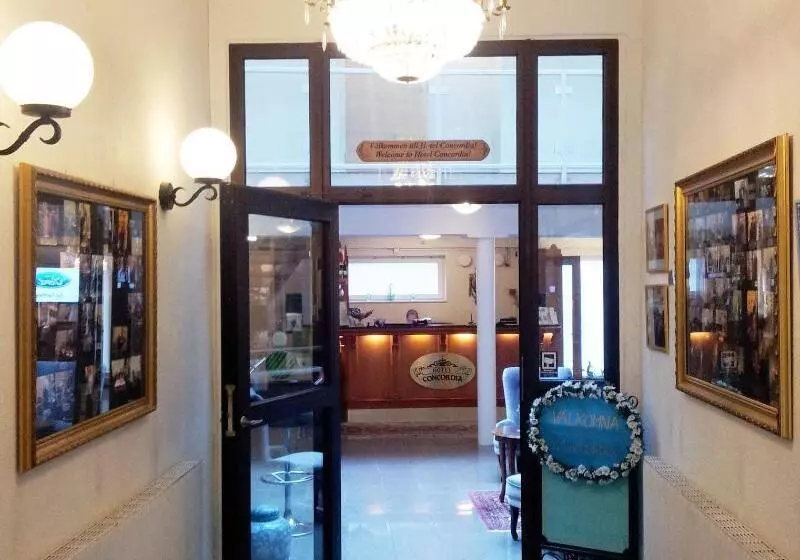 Отель Concordia