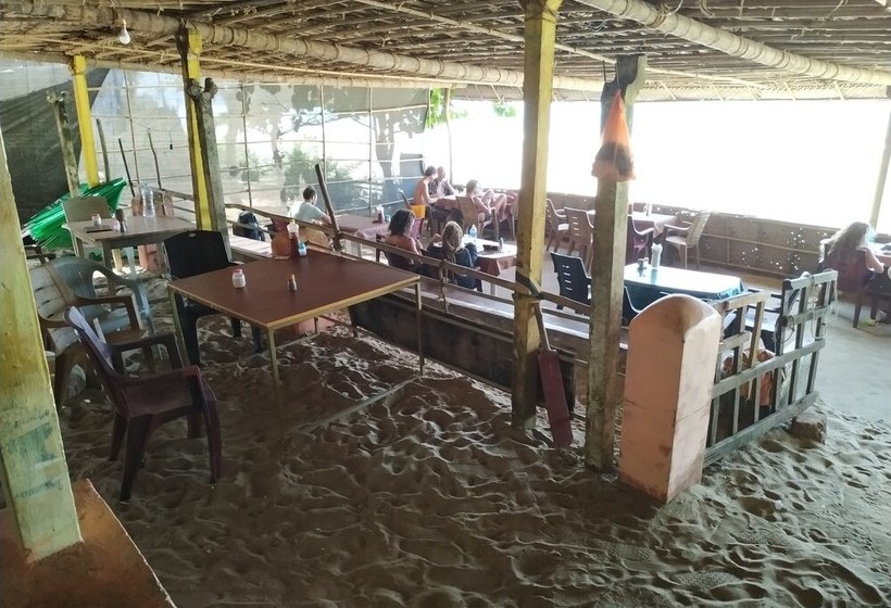 Hospedaria Iroomz Sea Rock Cafe