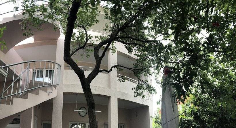 住宿加早餐  Abrikos