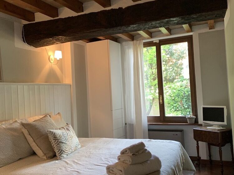 تختخواب و صبحانه Le Camere Di Bsuites Affittacamere