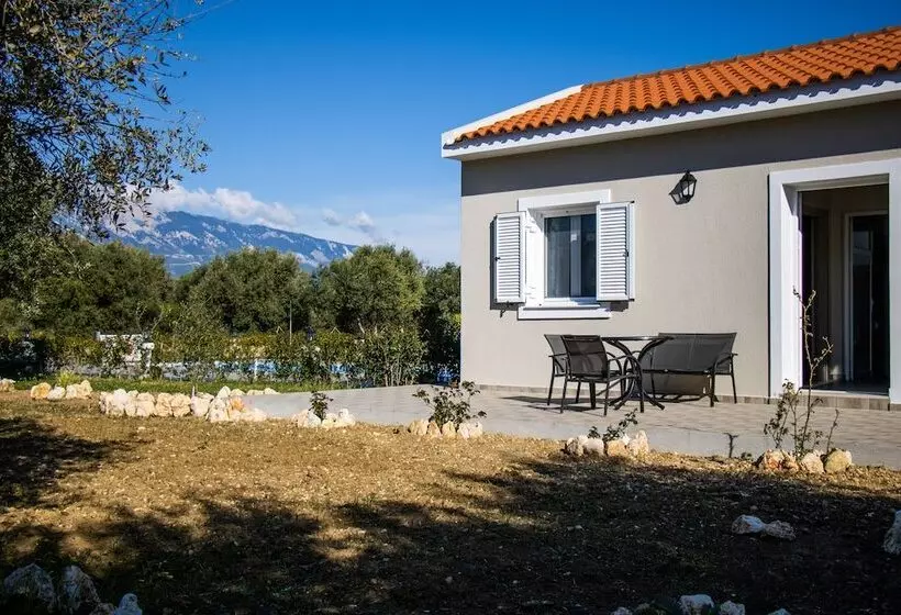 Casa De Rosa Apartments & Studios