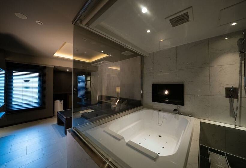 هتل Bamboo Garden Tokyo   Adults Only