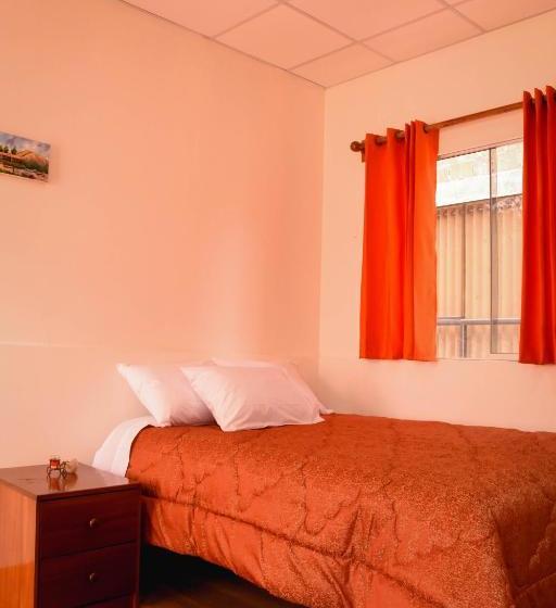 Hotel Ediko´s House