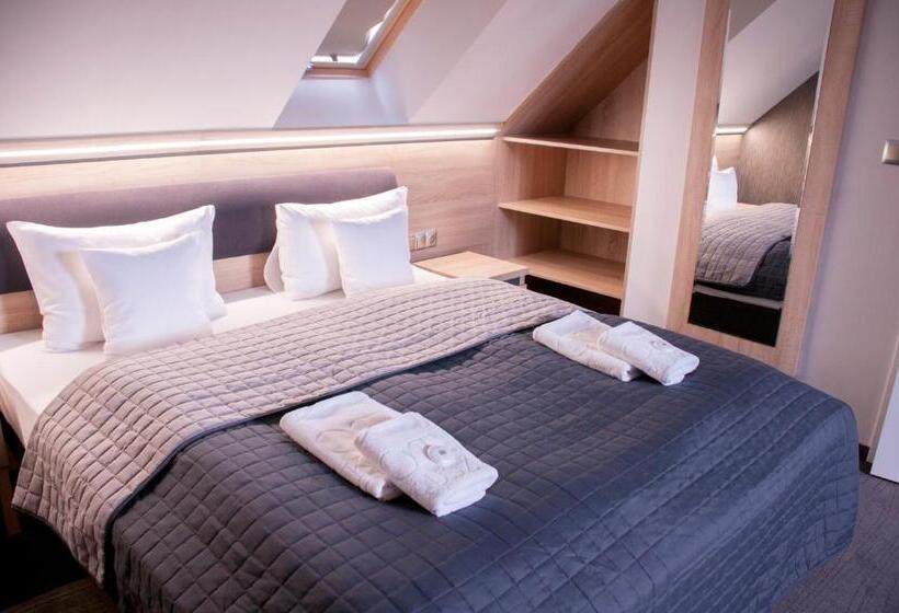 בית מלון כפרי Jakuszyce Sport & Spa