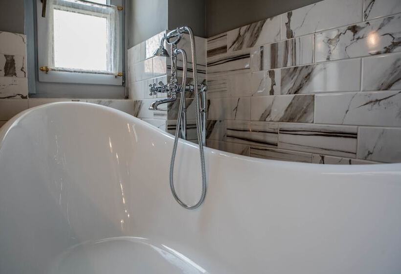 בית מלון כפרי Kyria Boutique House