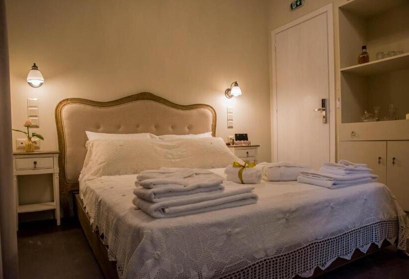 בית מלון כפרי Kyria Boutique House