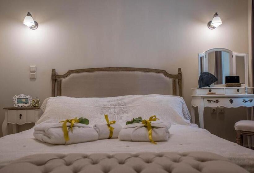 בית מלון כפרי Kyria Boutique House