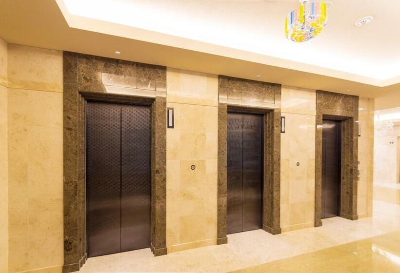 בית מלון כפרי Lantana Naha Kokusai Dori