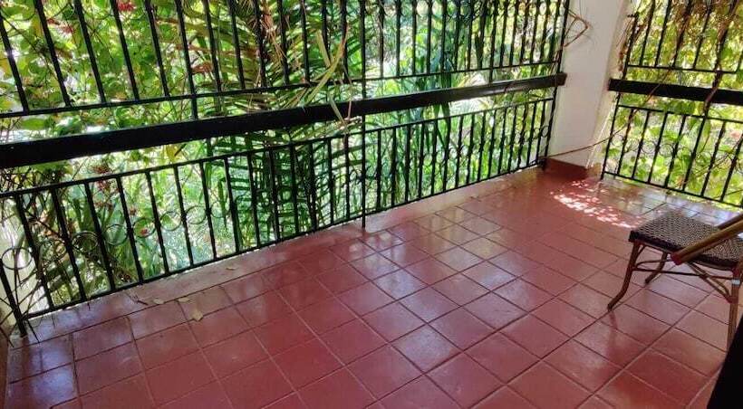 هتل Tisa Suites & Lounge