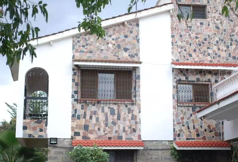 هتل Tisa Suites & Lounge