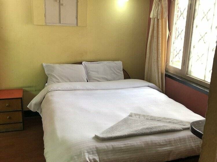 پانسیون Nirvana Green Peace Home