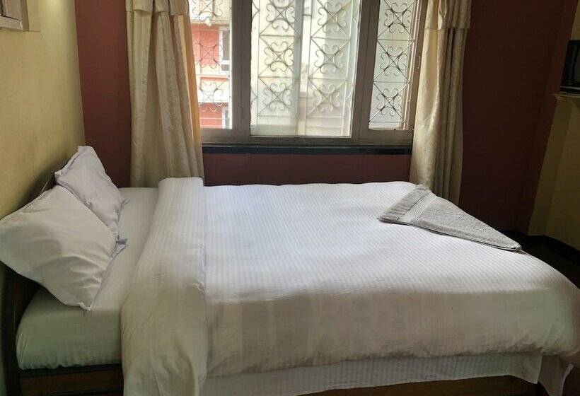 پانسیون Nirvana Green Peace Home