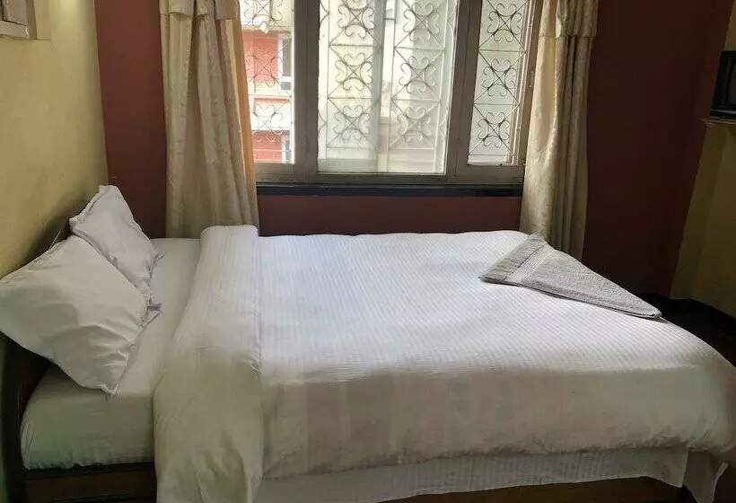 پانسیون Nirvana Green Peace Home