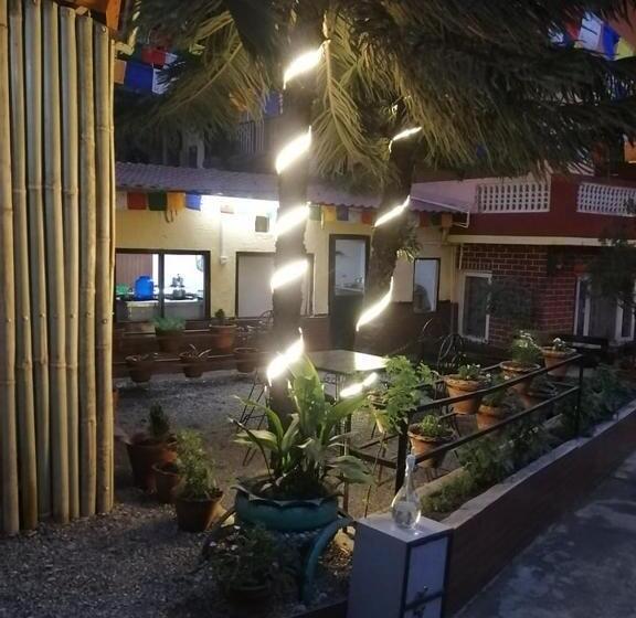 پانسیون Nirvana Green Peace Home