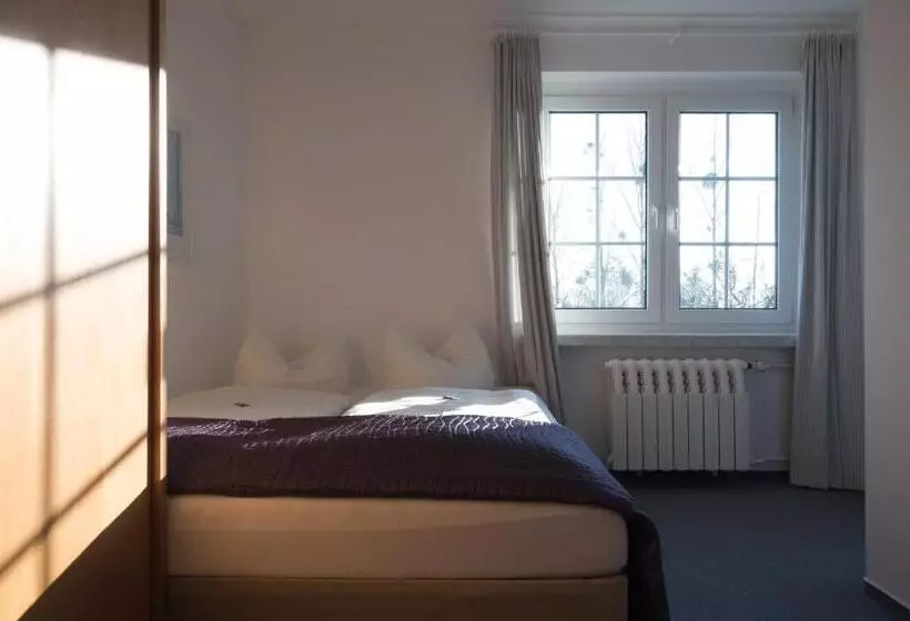 Aamiaismajoitus (B&B) Haus überland