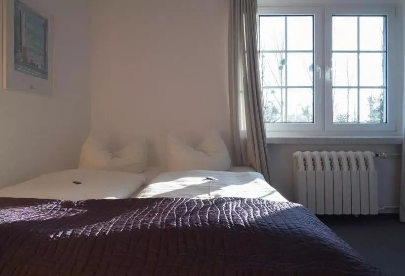 Aamiaismajoitus (B&B) Haus überland