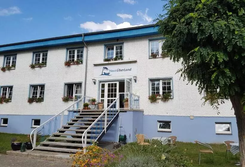 Aamiaismajoitus (B&B) Haus überland