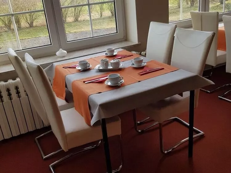 Aamiaismajoitus (B&B) Haus überland