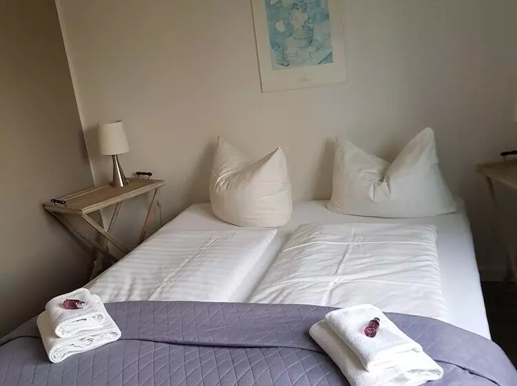 Aamiaismajoitus (B&B) Haus überland