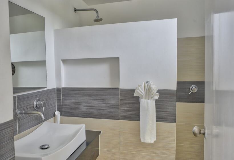 Blue Bay Vacation Rentals At Vista Mare