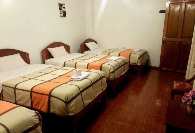 Hotel Catari's House