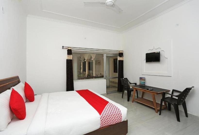 בית מלון כפרי Capital O 23129 Chelsea Palace