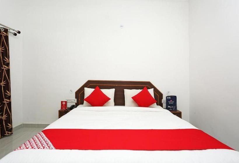 בית מלון כפרי Capital O 23129 Chelsea Palace