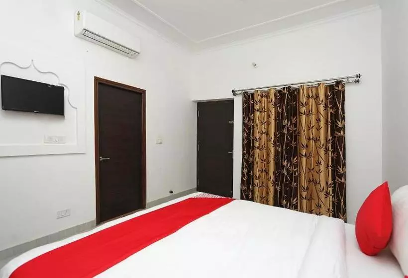 ホテル Capital O 23129 Chelsea Palace