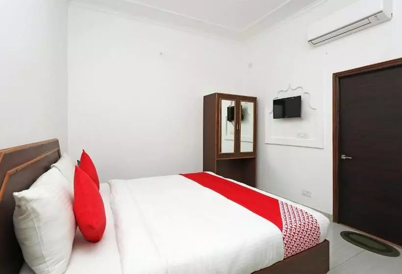 ホテル Capital O 23129 Chelsea Palace