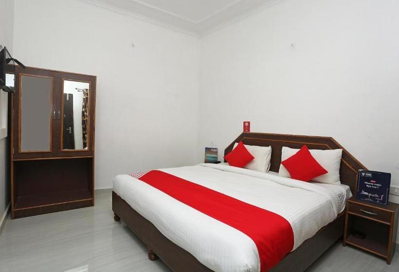 בית מלון כפרי Capital O 23129 Chelsea Palace