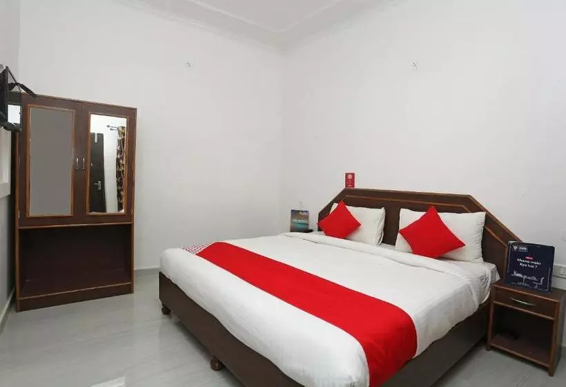 ホテル Capital O 23129 Chelsea Palace