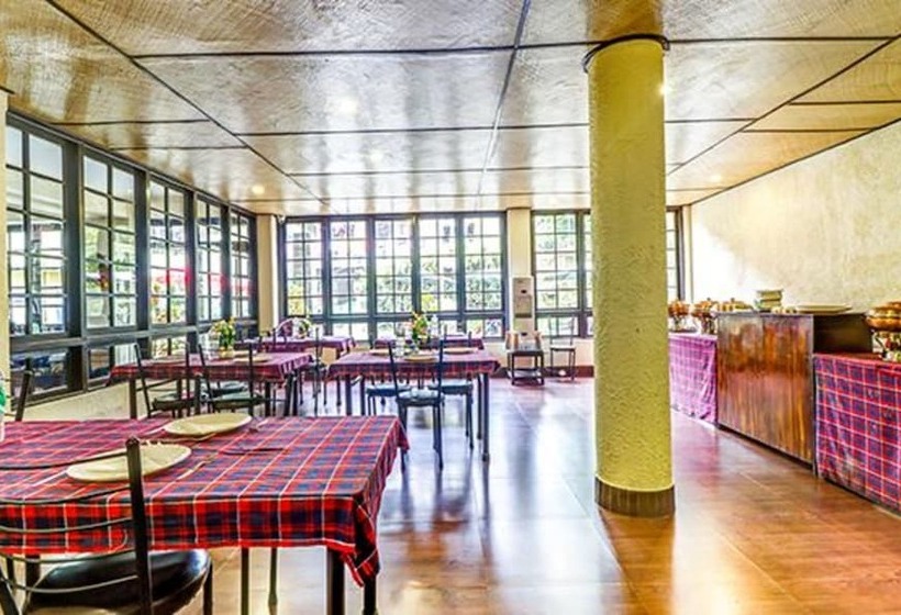 Fabhotel Oak Ridge Retreat