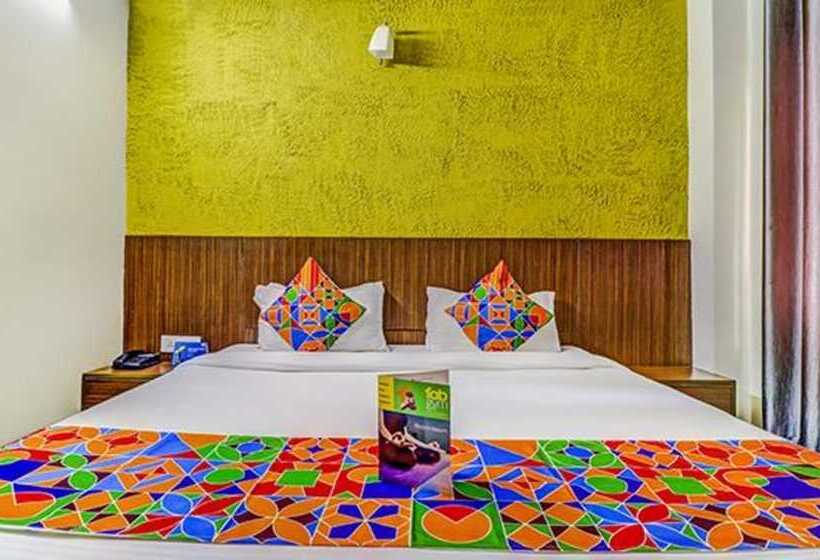 Fabhotel Oak Ridge Retreat