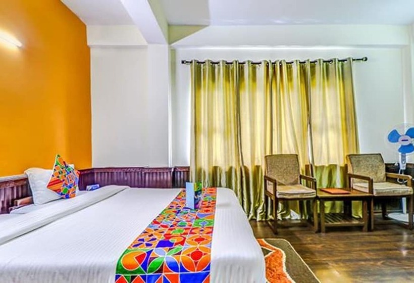 Fabhotel Oak Ridge Retreat