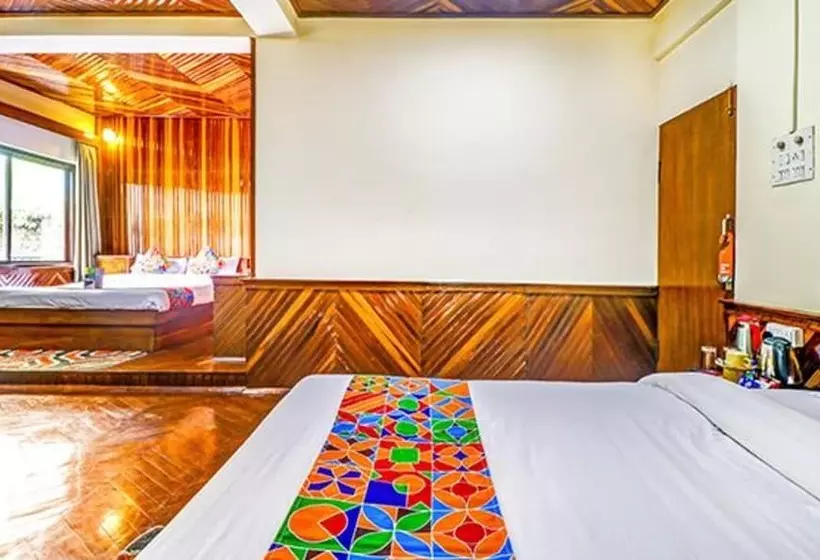 Fabhotel Oak Ridge Retreat