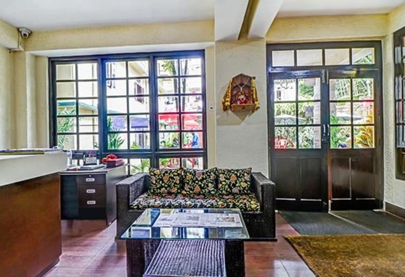 Fabhotel Oak Ridge Retreat