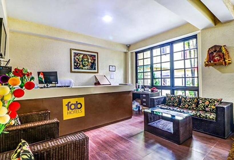 Fabhotel Oak Ridge Retreat