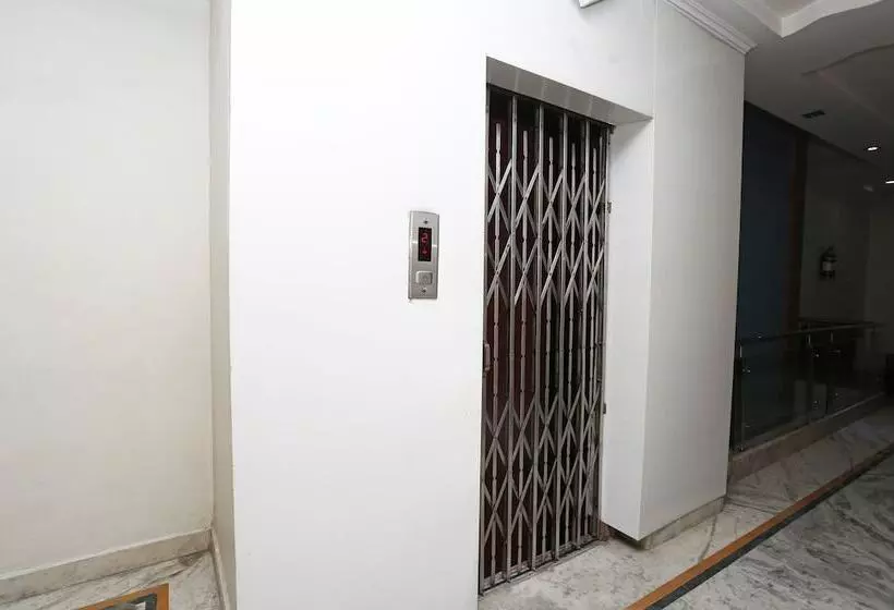هتل Gaurav Palace By Oyo Rooms