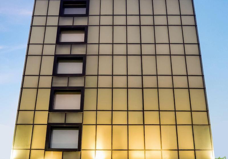 Lemon Tree Hotel Viman Nagar Pune