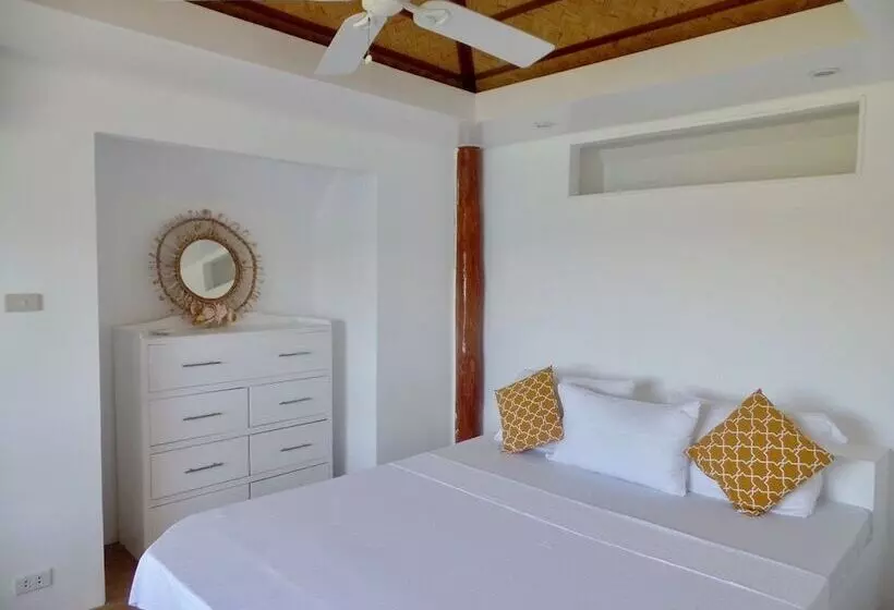 ホテル Marina Del Sol Resort & Yacht Club