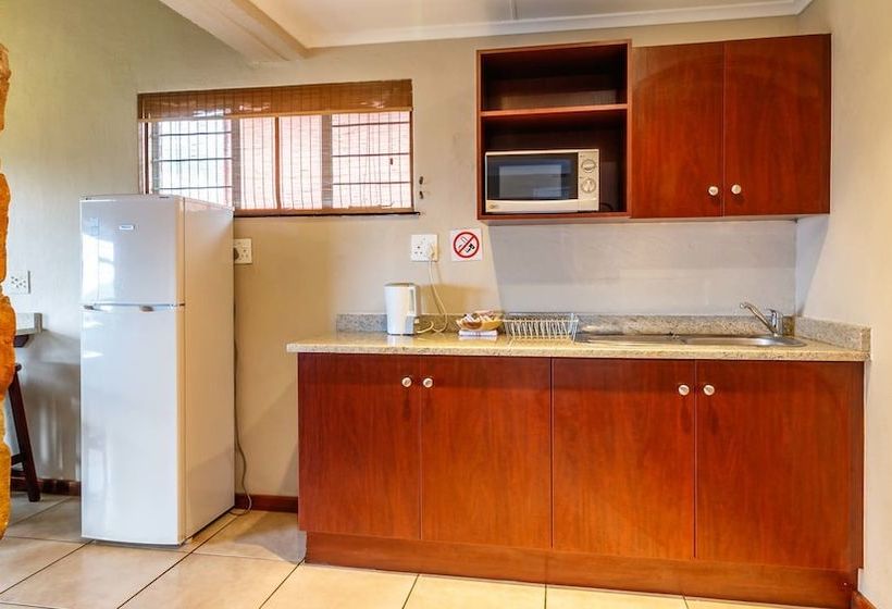 Hotel Misty Mountain