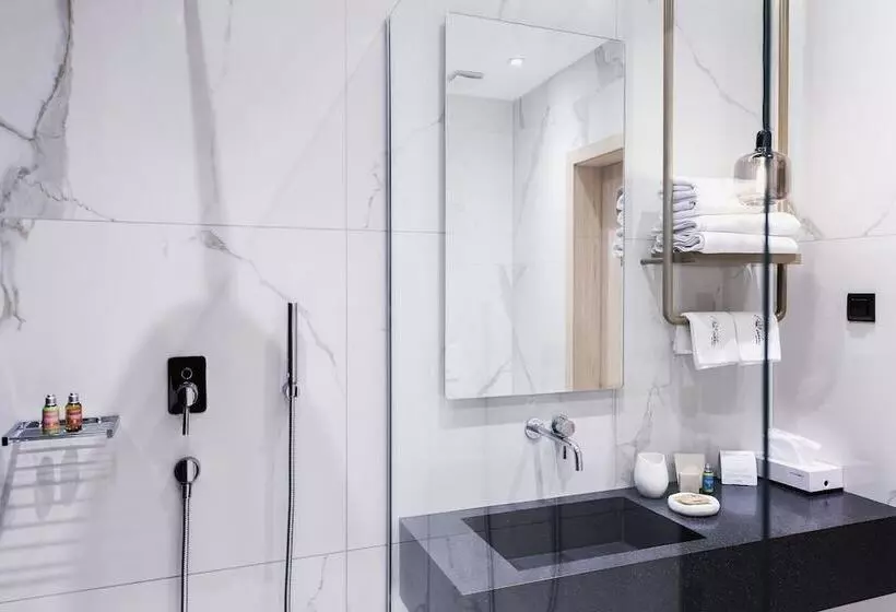 Hotelli Pod Zidom Rooms