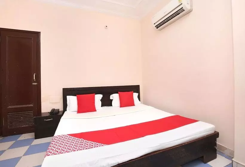 هتل Rr Residency By Oyo Rooms