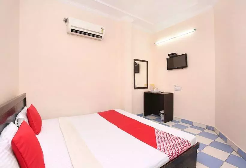 هتل Rr Residency By Oyo Rooms