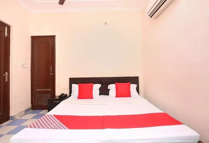 هتل Rr Residency By Oyo Rooms