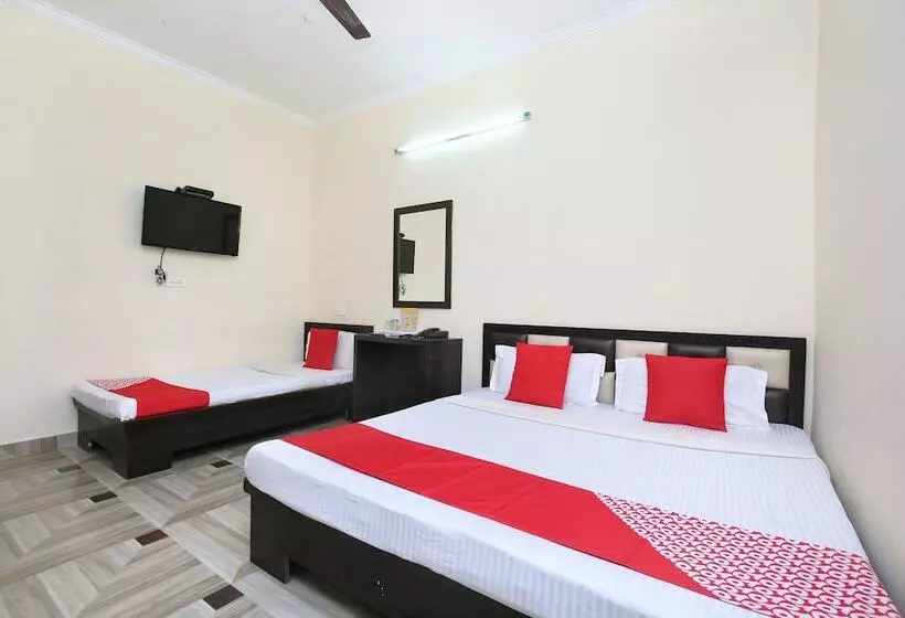 هتل Rr Residency By Oyo Rooms