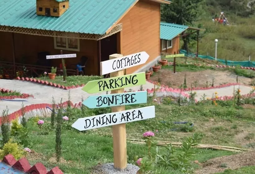 هتل Stayapart Cascade Resort