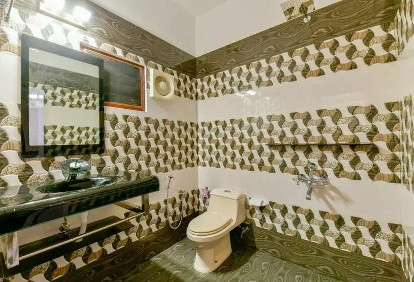 هتل Stayapart Peter S Inn Home Stay