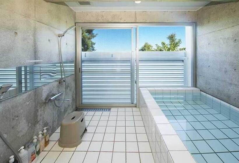 Wires Hotel Onna Clipper Okinawa Base